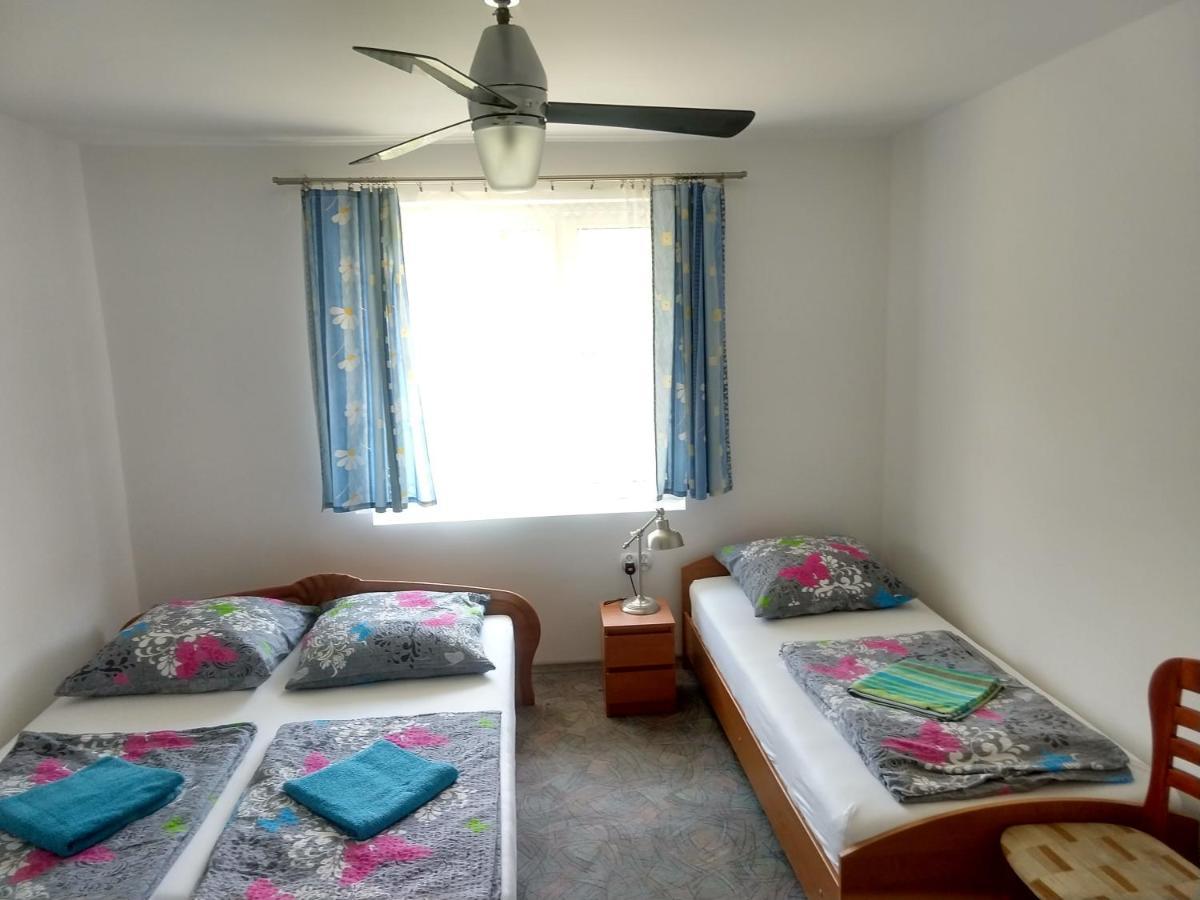 Hotel Pokoje Rożnów Zewnętrze zdjęcie